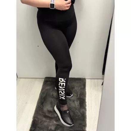 Rensix leggings lábán fehér foltos felirat fekete 2026