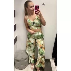 Envy szett crop top bőszárú nadrággal zöld leveles